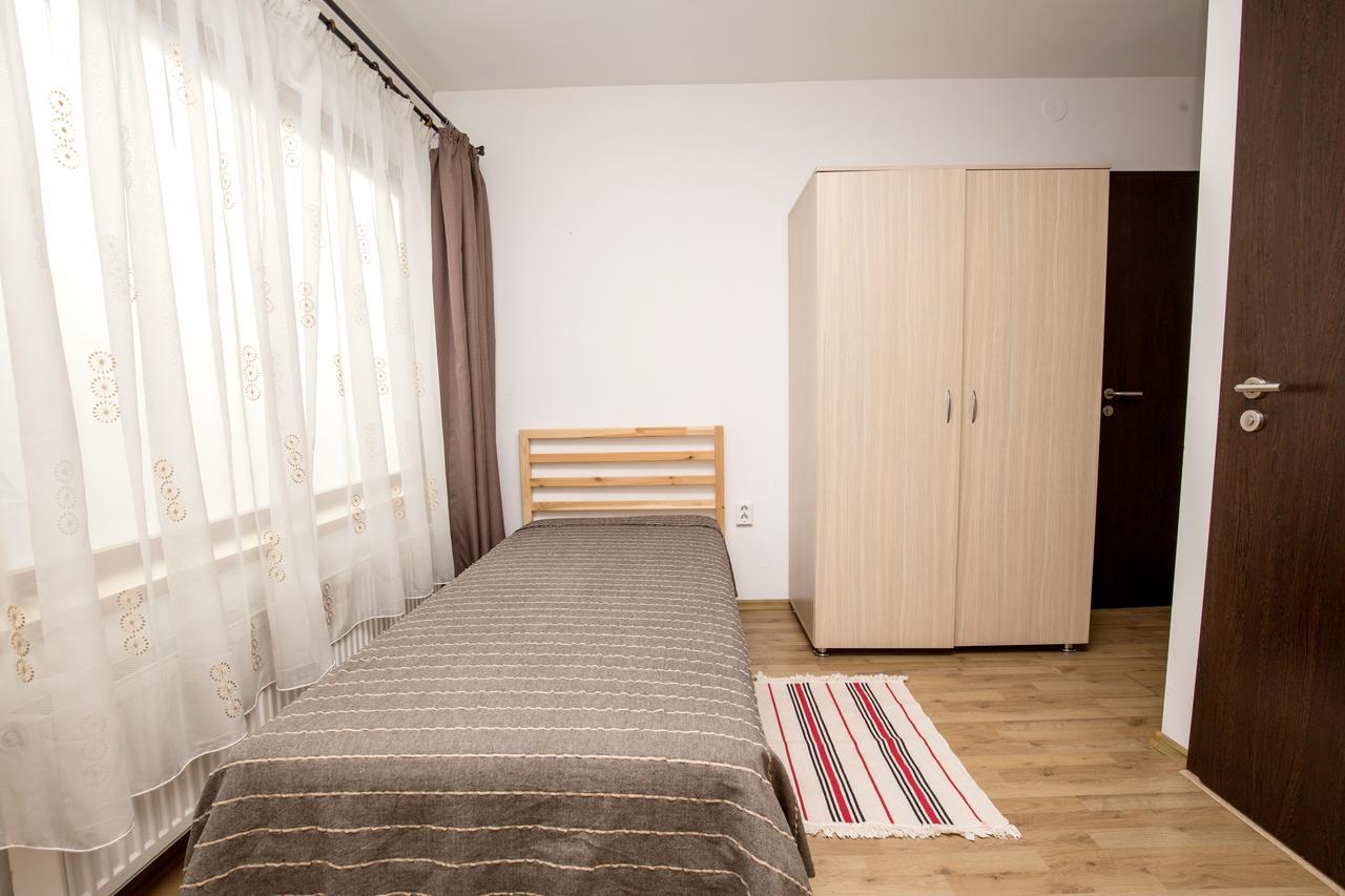 Vatra Accommodation Bukarest Exteriör bild