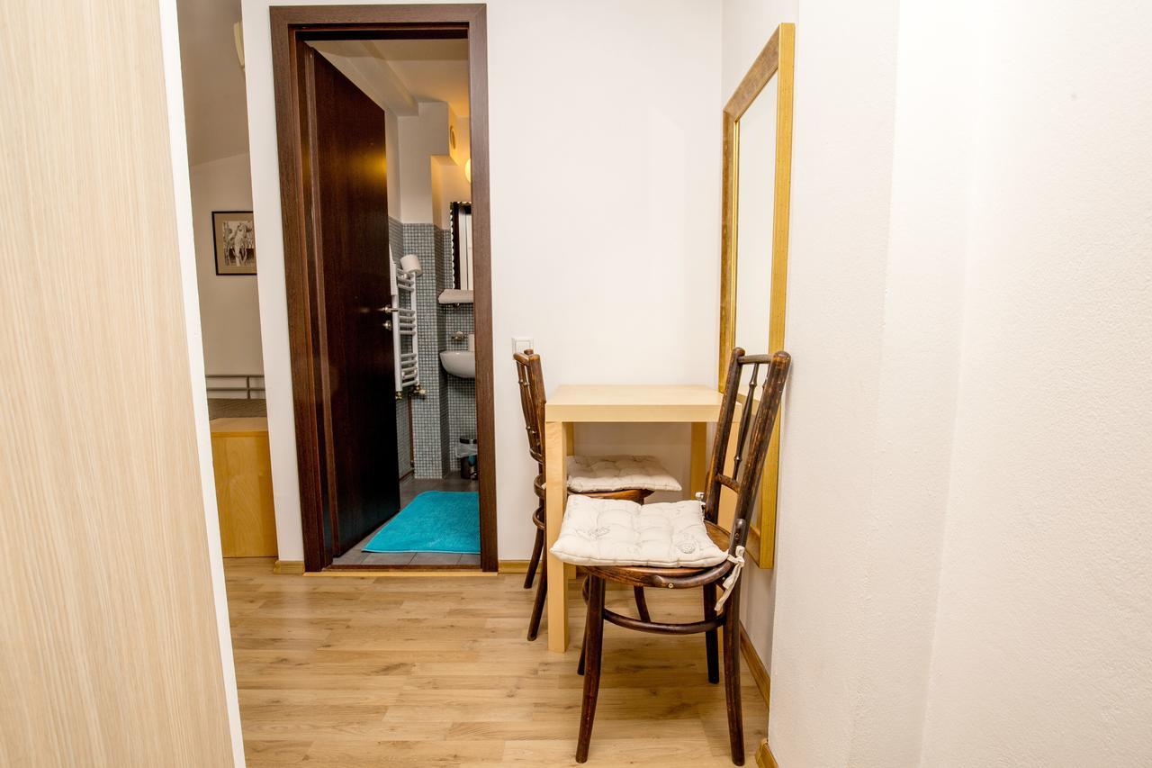 Vatra Accommodation Bukarest Exteriör bild