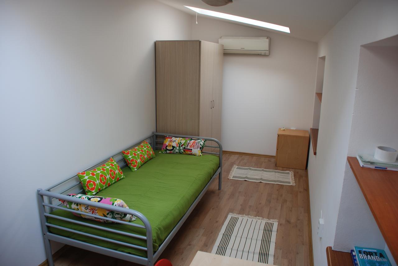 Vatra Accommodation Bukarest Exteriör bild